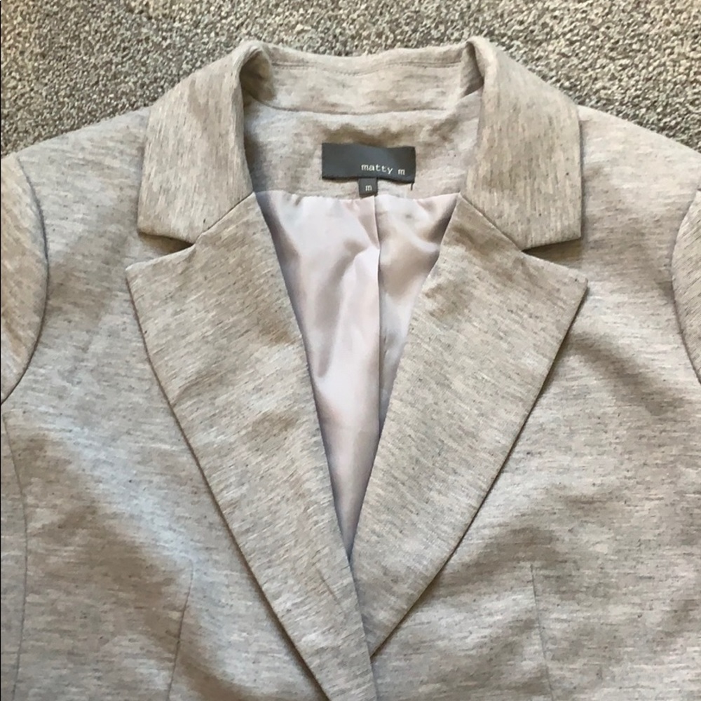 Blazer - Picture 2 of 4